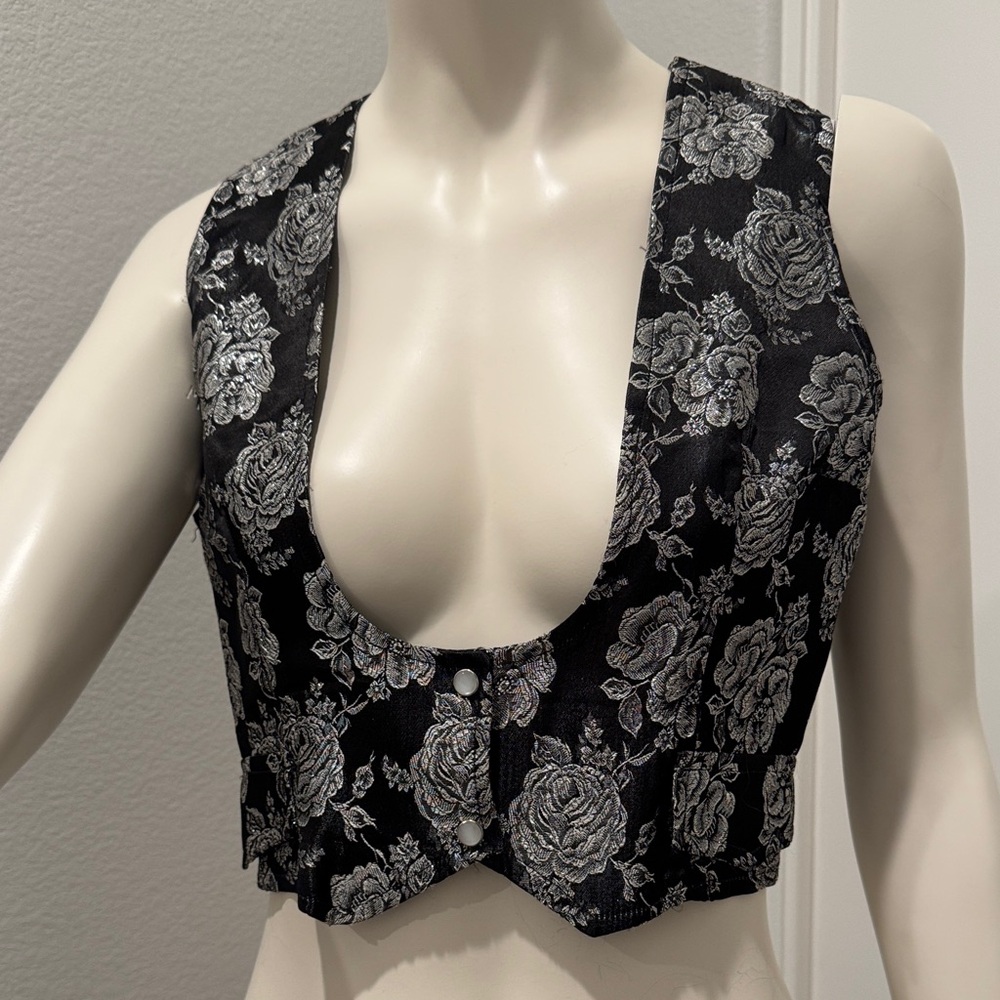 Floral Black and Silver Vest S Westwear